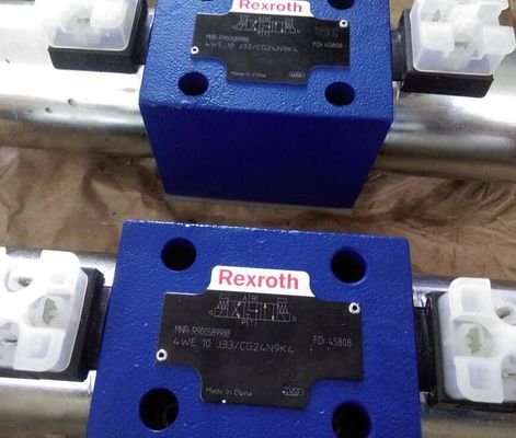 Rexroth R900589988 4WE10J3X/CG24N9K4 4WE10J33/CG24N9K4   方向スプール弁、ソレノイドActuaによって直接作動させて、