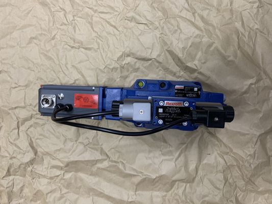Rexroth R900705775 4 WRKE 25 W 8つ- 350のL - 33/6例えば。24K31/A5D3M 4 WRKE 25 W 8つ- 350のL - 3 X/6例えば。24K31/A5D3Mの比例した方向弁