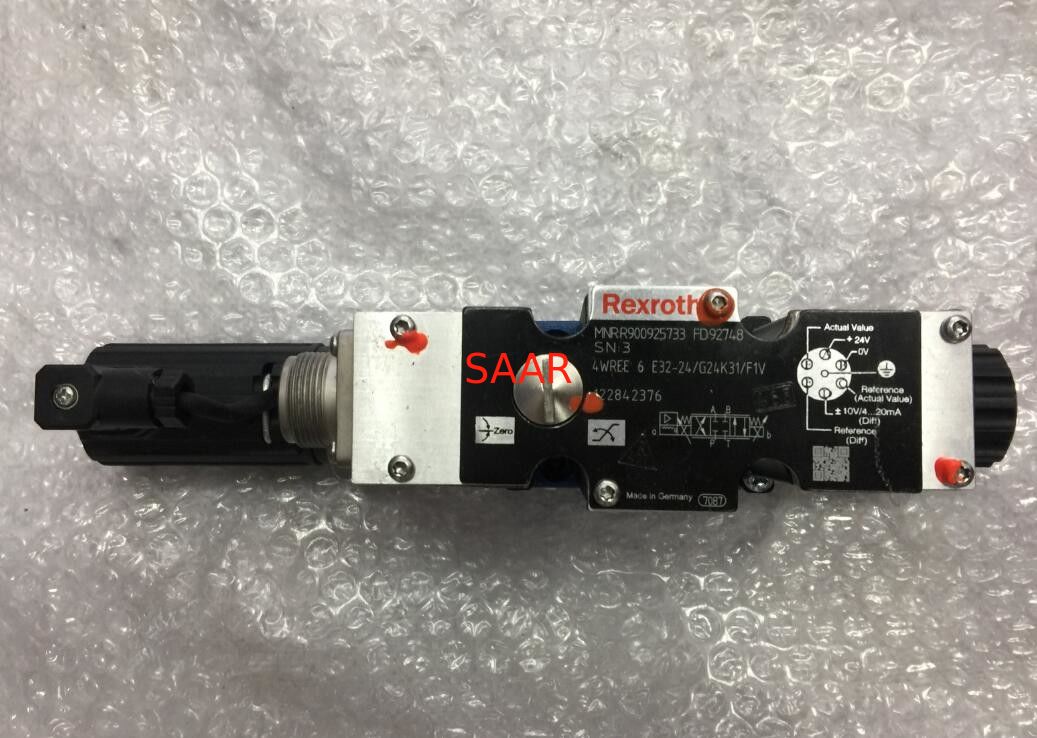 Rexroth R900925733 4WREE6E32-2X/G24K31/F1V 4WREE6E32-24/G24K31/F1Vの比例した方向弁